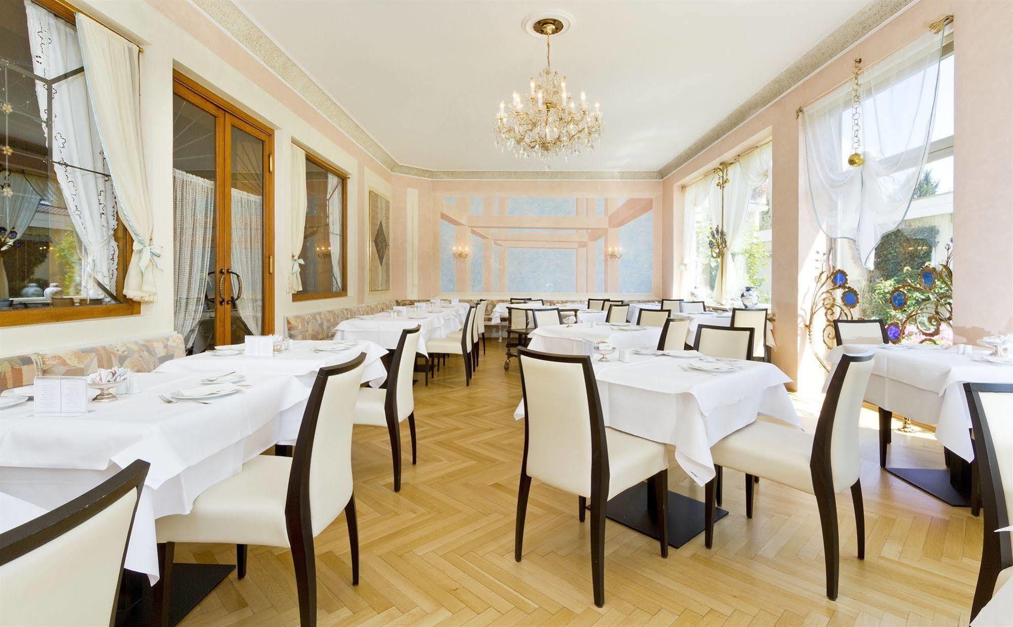 Wittelsbacher Hof Swiss Quality Hotel Гарміш-Партенкірхен Ресторан фото
